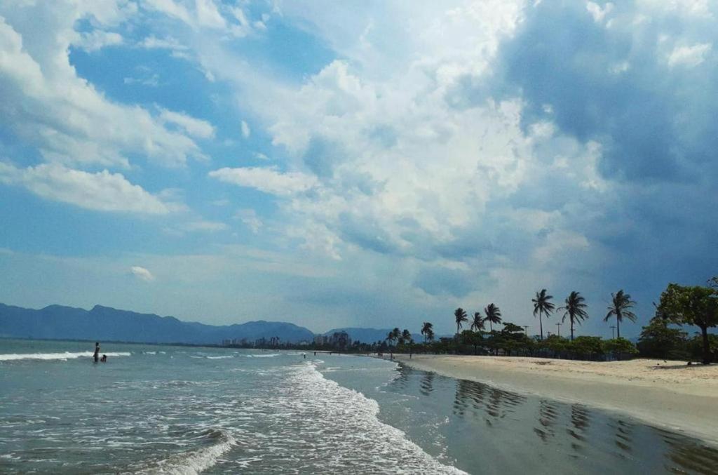 Casa Inteira Cravada Entre Os Principais Pontos Turisticos Villa Caraguatatuba Luaran gambar
