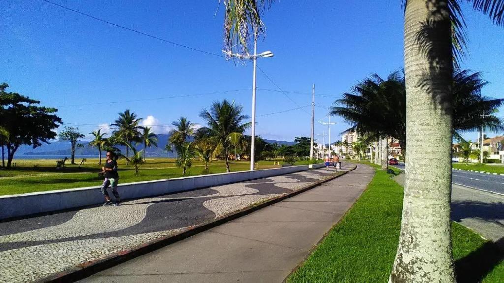 Casa Inteira Cravada Entre Os Principais Pontos Turisticos Villa Caraguatatuba Luaran gambar